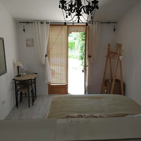 1 Rue Des Geais Alojamento de Acomodação e Pequeno-almoço 3*